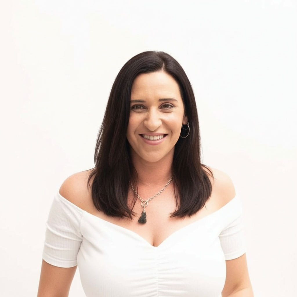 מיטל דוד ערבה — מטפלת רגשית, מחייכת